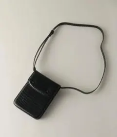 クロコ型押し スマホショルダーバッグ ブラックのサムネイル