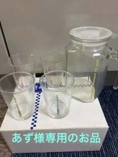 ガラス製ピッチャーとグラスセット
