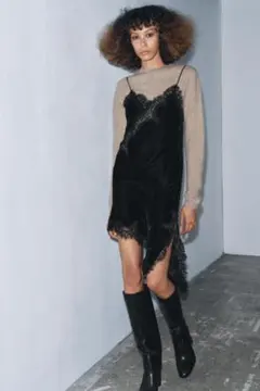 【即購入可】ZARA ベロアキャミワンピース　黒　Lサイズ