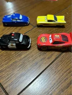 オ*ら様 カーズ マックイーン シェリフ ドック・ハドソン ラモーン マリオアン