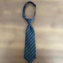 子供用ネクタイ　黒白ストライプ柄　フォーマル　卒園　入学式