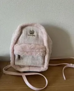 ハローキティ　ピンクファー＆ツイードリュック