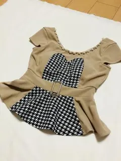 ペプラムトップス ビジュー付　ベージュ×黒千鳥　美品