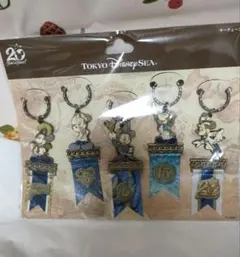 新品 東京ディズニーシー 20周年 キーホルダー ミッキー タイムトゥシャイン