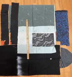 端切れ 着物生地？ 絞り パッチワーク 和布 はぎれハギレ