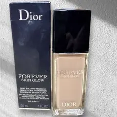 Dior ディオールスキン フォーエヴァー フルイド グロウ 0N ファンデのサムネイル