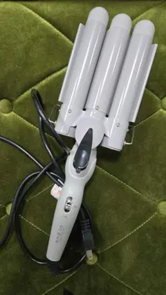 3COINS スリーコインズ and us 3連バレルヘアアイロン