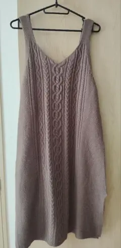 Khalita ケーブル編み ニットベスト ワンピース Vネック トープ