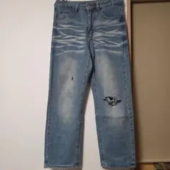 ライトブルー ダメージデニム