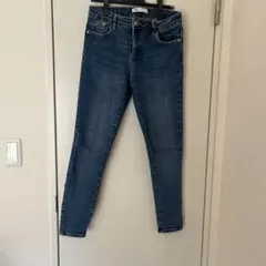 美品　ZARA スリムフィットデニムパンツ EUR 38