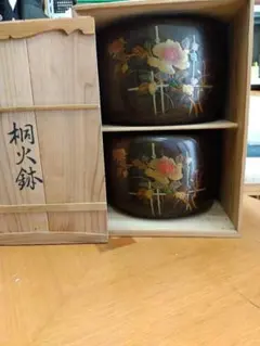 AS42 木製 火鉢 一対 菊蒔絵 茶道具 縦横15.5cm フラワーポット AS42 木製 火鉢 一対 菊蒔絵 茶道具 縦横15.5cm フラワーポット - メルカリ