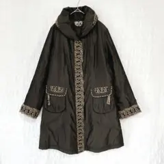 3285【美品】インポートロッサ　中綿ロングコート　ローズ刺繍　軽い暖かい　44