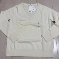 UNIQLO カシミヤ Vネックセーター L オフホワイト　タグ付き