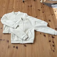キッズ　クリーム色 ジップアップジャケット 130,140cm 2着セット