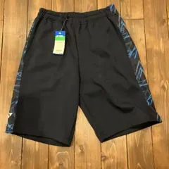 【ヨネックス】黒　メンズ　ハーフパンツ Ｌサイズ