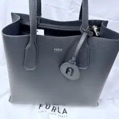 《新品未使用》フルラ　クラシック ネロ ハンドバッグ