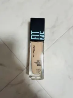 新品未使用品　メイベリン　フィットミー　リキッドファンデーション 112