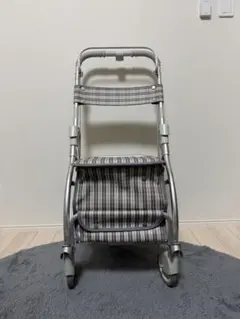 COMBIウェルネス シルバーカー 手押し車 - メルカリ