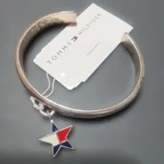 TOMMY HILFIGERトミーヒルフィガー　スターチャーム付バングル 新品のサムネイル