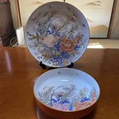 幸山窯　花柄の飾皿と深皿2枚セット