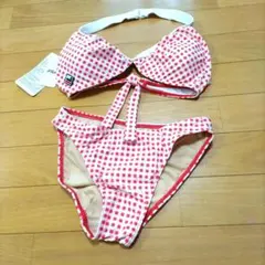 値下げFILA 赤と白のチェック柄 　セパレート　水着　Mサイズ　9号