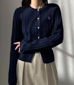 Louere ゴールドボタンケーブルニットカーディガン