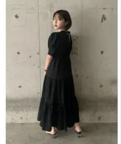 MOUSSY　TUCKED SLEEVE TIERED DRESS　　ドレス