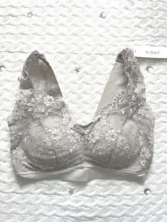 ツーハッチ　重力に負けないナイトブラ　ライトグレー