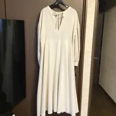 JUTONAH クリーム色 ロングスリーブドレス