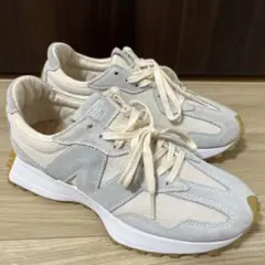 New Balanceスニーカー 24センチ U327LNADベージュ - メルカリ