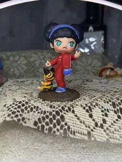 Popmart Mollyフィギュア(パーツ紛失)