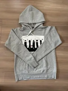 VOLCOM ボルコム　グレー フード付きパーカー