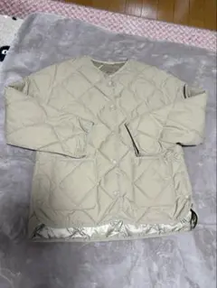 ユニクロ　PUFF TECH パフテック リラックスジャケット