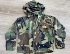 キッズ　子供　ノースフェイス　アウター　ジャケット　カモフラ