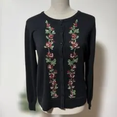 黒の花柄スパンコール刺繍ニットカーディガン