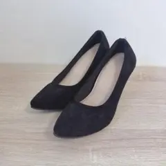 スエード ヒール パンプス シンプル ポインテッドトゥ 黒 靴23.5cm