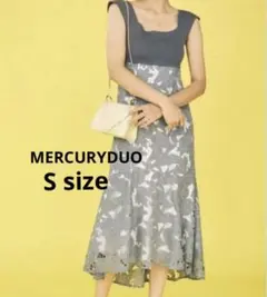 美品　MERCURYDUO カットワーク刺繍ニットドッキングキャミジャンスカ