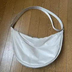 ユニクロc レザータッチラウンドショルダーバッグ　ナチュラル　UNIQLO