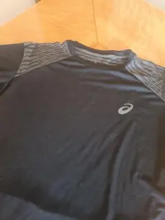 asics アシックス 半袖 Tシャツ ブラック　メンズMのサムネイル