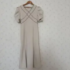 LILY BROWN ベージュ パフスリーブ ワンピース