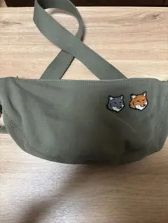 Maison Kitsuné メゾンキツネ ダブルフォックス バッグのサムネイル