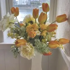 オレンジと黄色のウェディングブーケ　チューリップ