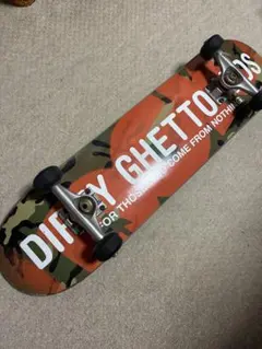 【今がおすすめ！】DIRTY GHETTO スケートボード 迷彩柄のサムネイル