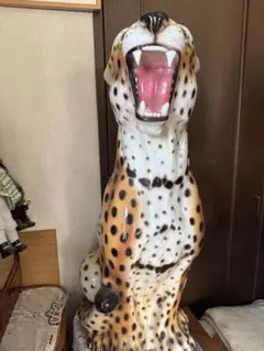 とら　タイガー　陶器　置物