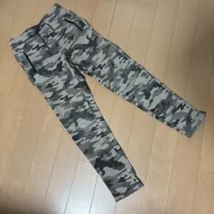 Gapキッズ カモフラージュ柄 ロングパンツ 迷彩