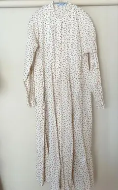 ユニクロ　イネス　コラボ　ワンピース