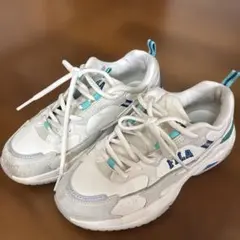 FILA スニーカー　24cm