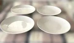白　IKEA 24cm 皿　4枚セットのサムネイル