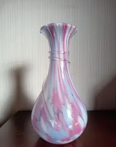 D-壁 昭和レトロ フリルガラス 水差し フラワーベース 花瓶 ピンク 白 D-壁 昭和レトロ フリルガラス 水差し フラワーベース 花瓶 ピンク 白