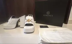 VERSACE メデューサ プラットフォーム サンダル ホワイトのサムネイル